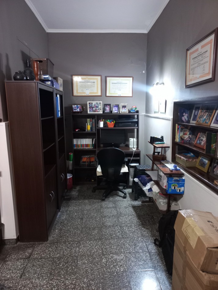 OPORTUNIDAD! HERMOSA CASA PH CRISOSTOMO 100