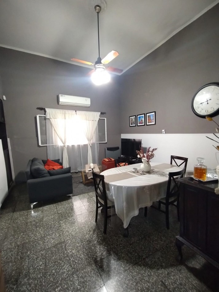 OPORTUNIDAD! HERMOSA CASA PH CRISOSTOMO 100