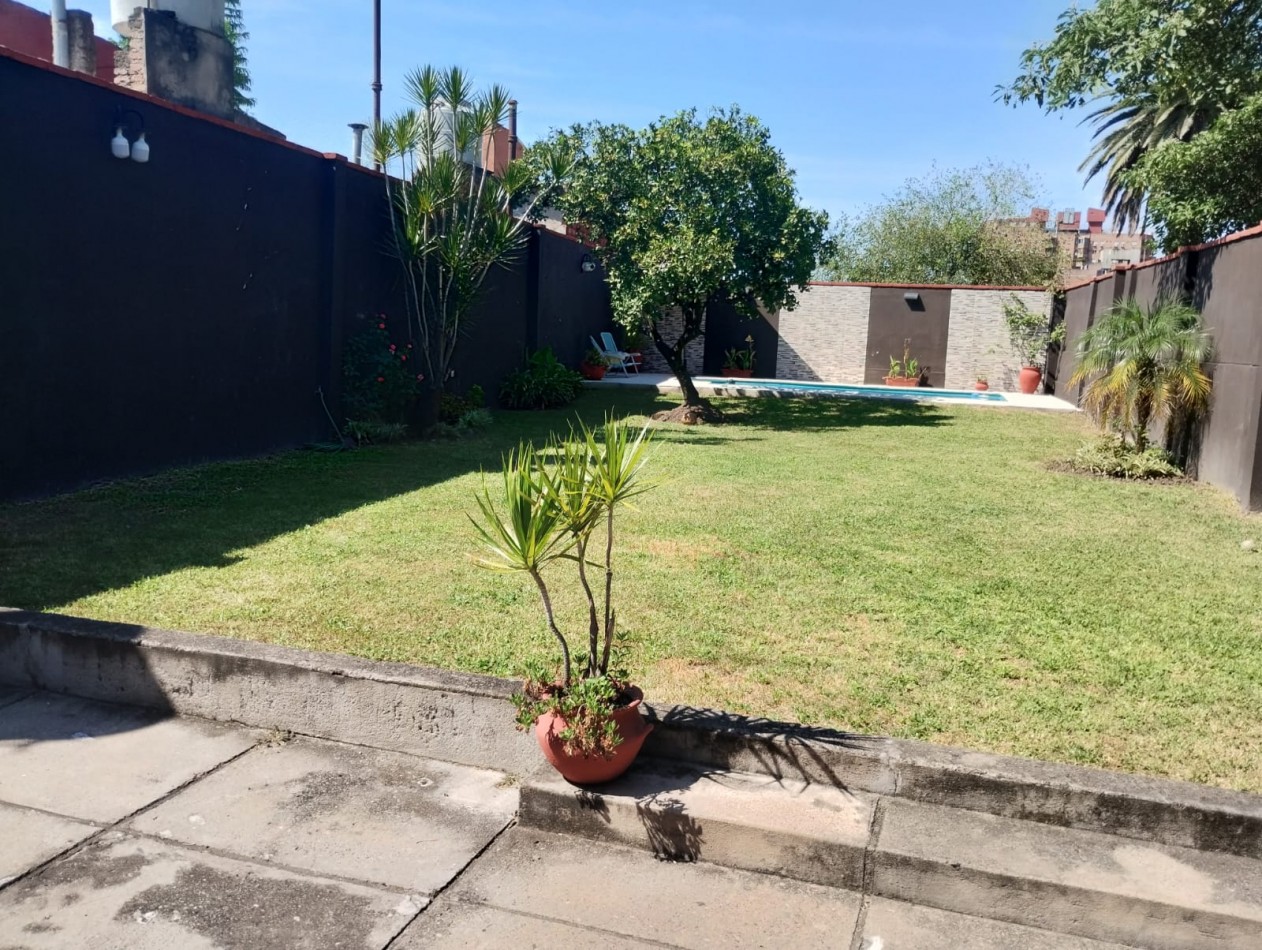 OPORTUNIDAD! HERMOSA CASA PH CRISOSTOMO 100
