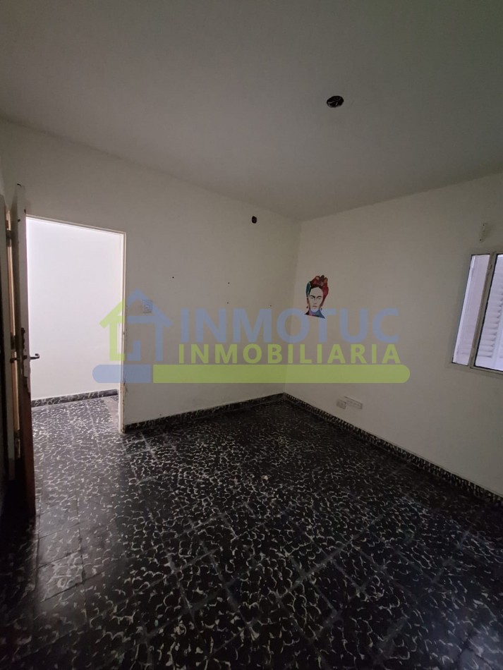 DEPARTAMENTO CON PATIO SANTIAGO AL 900