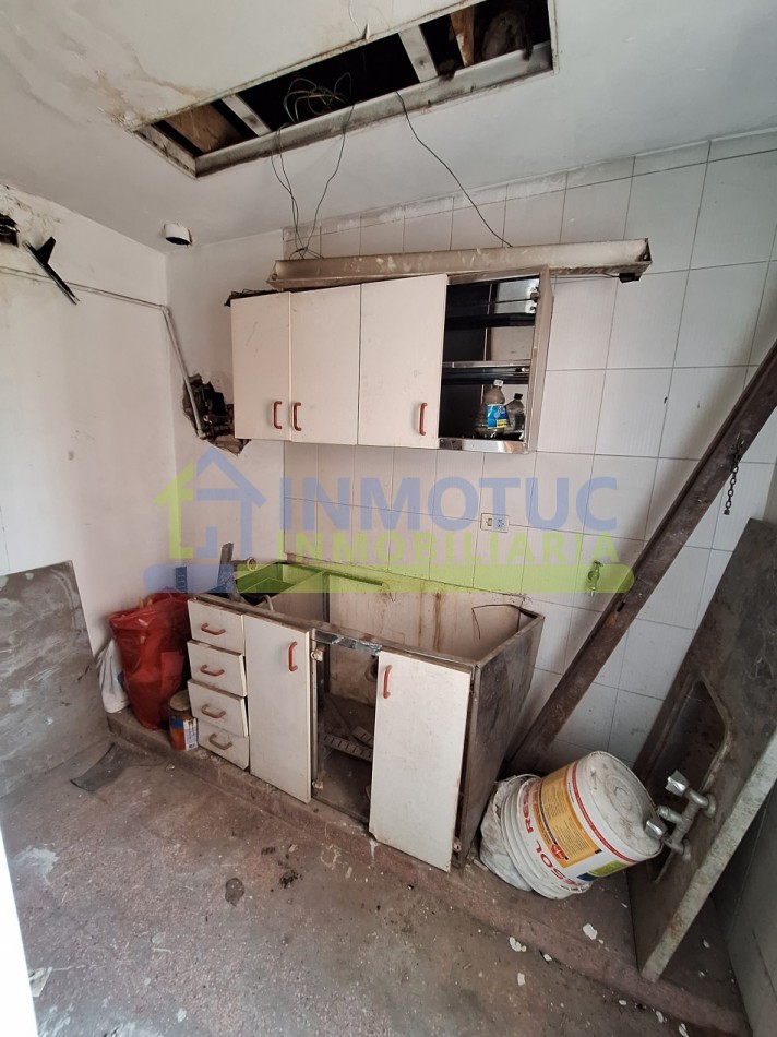 OPORTUNIDAD! CENTRO MEDICO EN VENTA PARA INVERSIONISTAS - BARRIO SUR (ALT. 24 DE SEPTIEMBRE 1000)