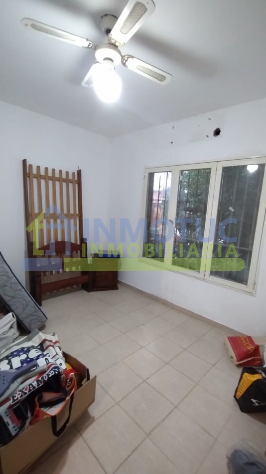 CASA 4 DORM. VILLA CARMELA - BARRIO ISLAS MALVINAS