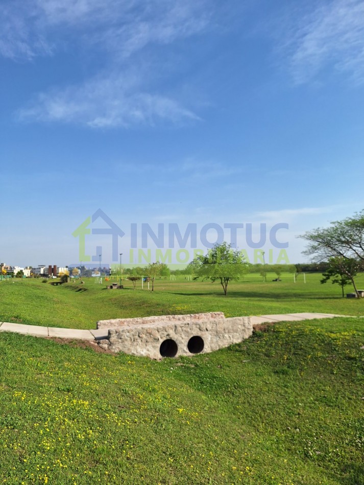 COUNTRY VILAGO - LOTE PERIMETRAL 700M2 APROX