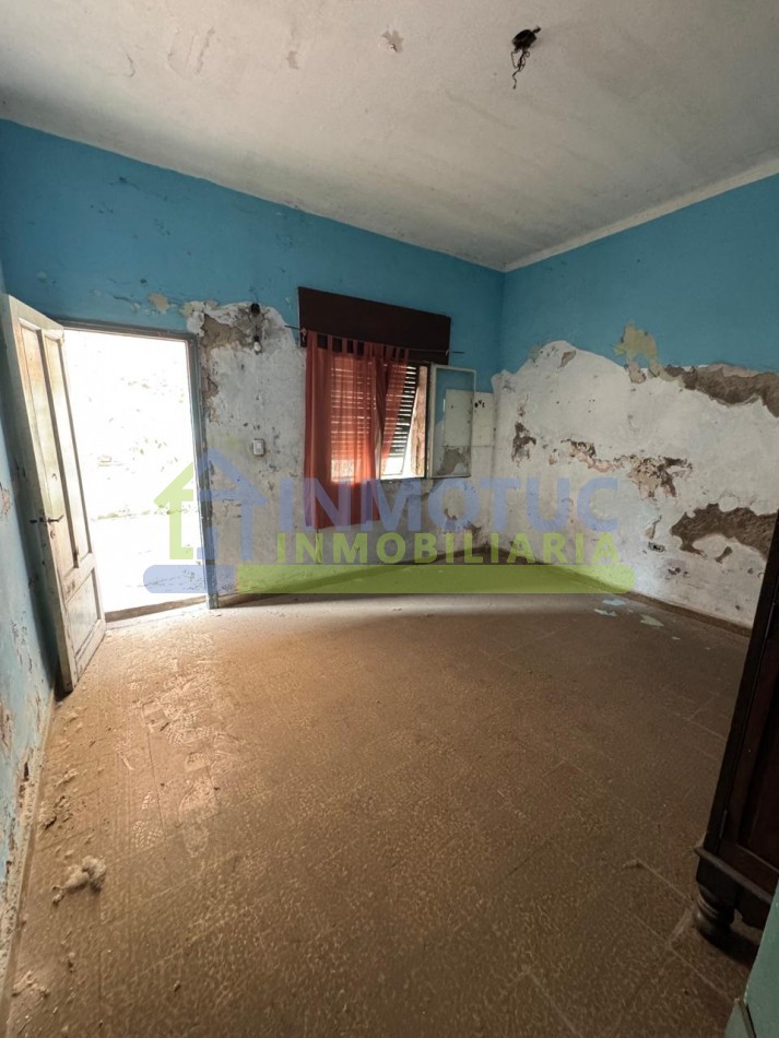 CASA 25 DE MAYO 1200 ( 25 DE MAYO Y URUGUAY) A REFACCIONAR - VENTA