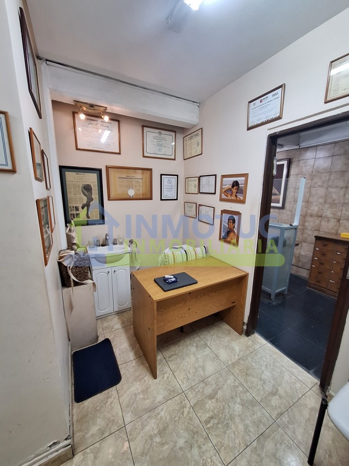 OPORTUNIDAD! CENTRO MEDICO EN VENTA PARA INVERSIONISTAS - BARRIO SUR (ALT. 24 DE SEPTIEMBRE 1000)