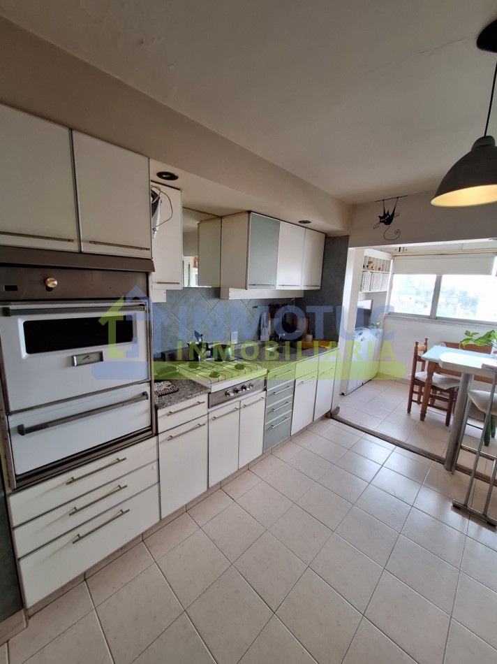 24 DE SEPTIEMBRE AL 600 (MICROCENTRO) DEPARTAMENTO 3 DORMITORIOS + DEPENDENCIA DE SERVICIOS - 3 BAÑOS