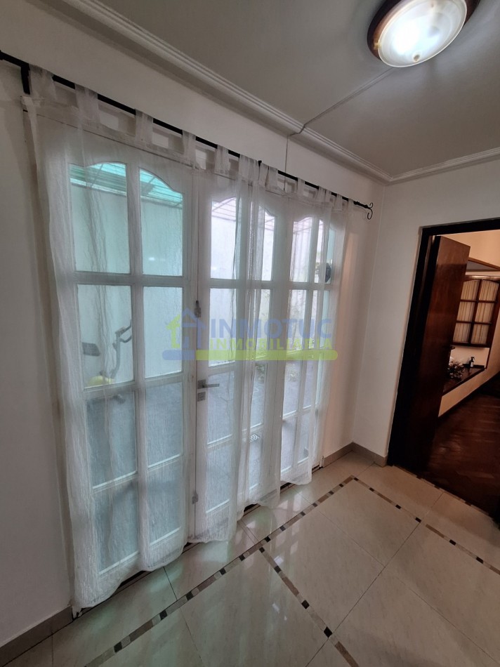 CASA BARRIO SUR - LAS HERAS AL 200 - 3 DORM. 5 BAÑOS - COCHERA