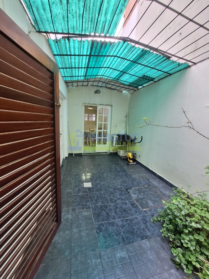 CASA BARRIO SUR - LAS HERAS AL 200 - 3 DORM. 5 BAÑOS - COCHERA