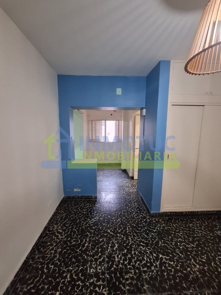 DEPARTAMENTO CON PATIO SANTIAGO AL 900