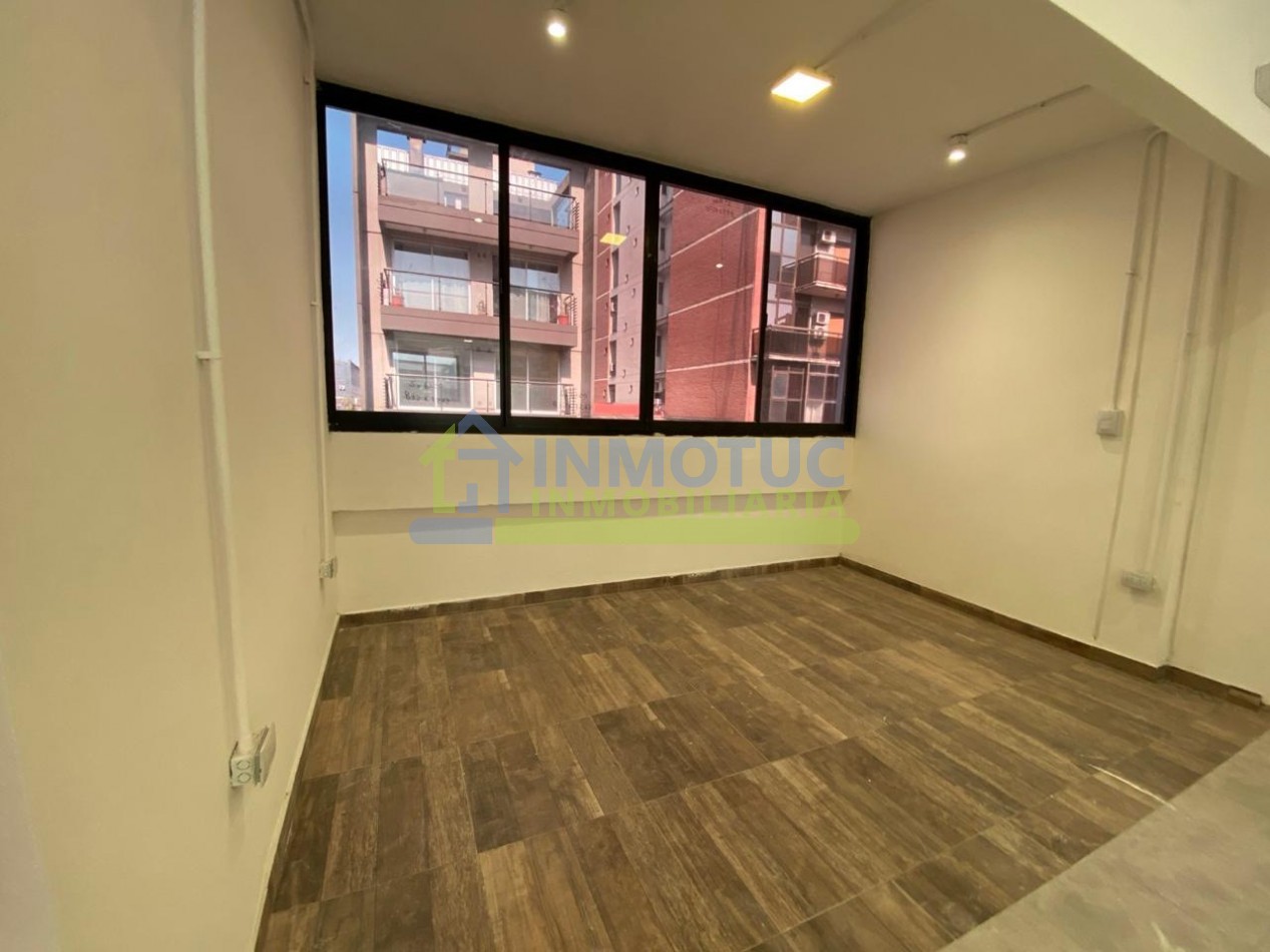ALQUILER DE EDIFICIO DE CONSULTORIOS/OFICINAS - USOS MULTIPLES - GRAL PAZ 381
