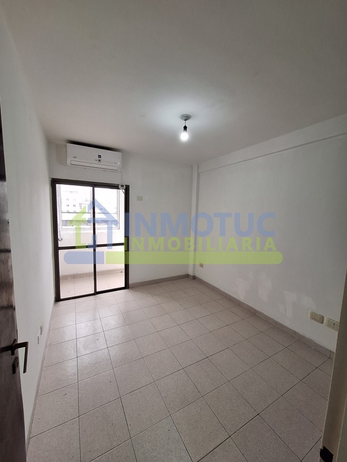 ALQUILER DEPARTAMENTO DE 1 DORMITORIO CON BALCON - LAVADERO - CRISOSTOMO ALVAREZ 300 - CENTRO 