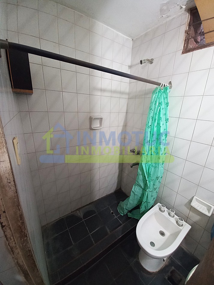 CASA A REMODELAR 3 DORM. ZONA SUR - BARRIO LINCOLN LA PLATA AL 3000