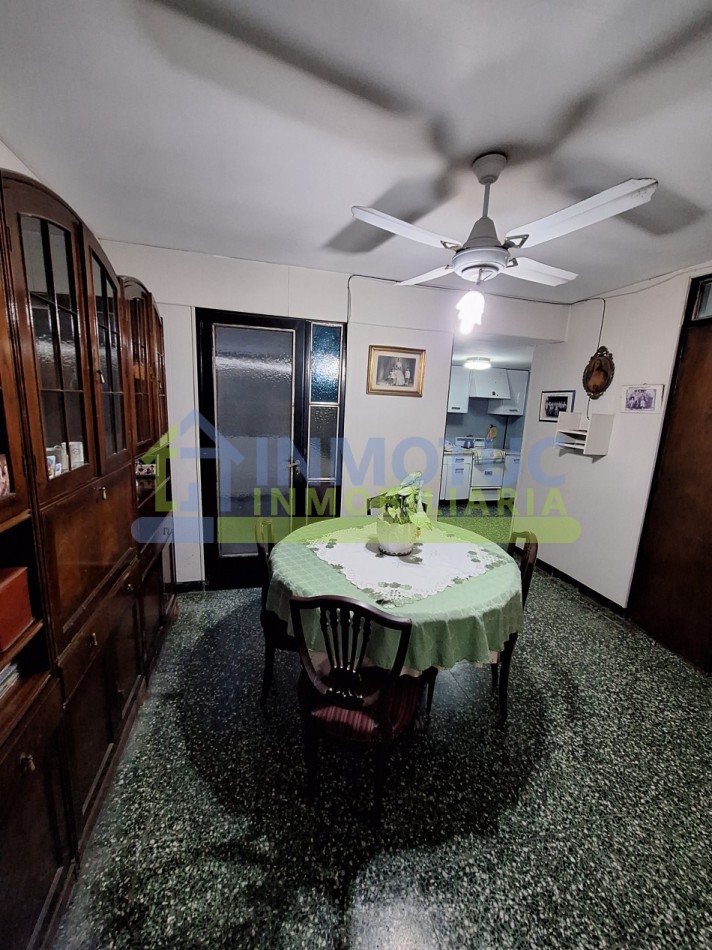 CASA EN VENTA GRAL. PAZ AL 600 - BARRIO SUR - 3 BAÑOS 4 DORMITORIOS COCHERA FONDO Y GRAN POTENCIAL DE AMPLIACION 