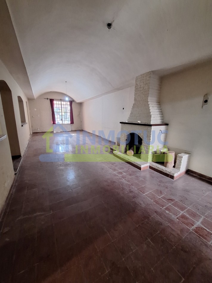 VENTA O ALQUILER CASA 4 DORM  - BARRIO SUR - LAS HERAS  AL 200 