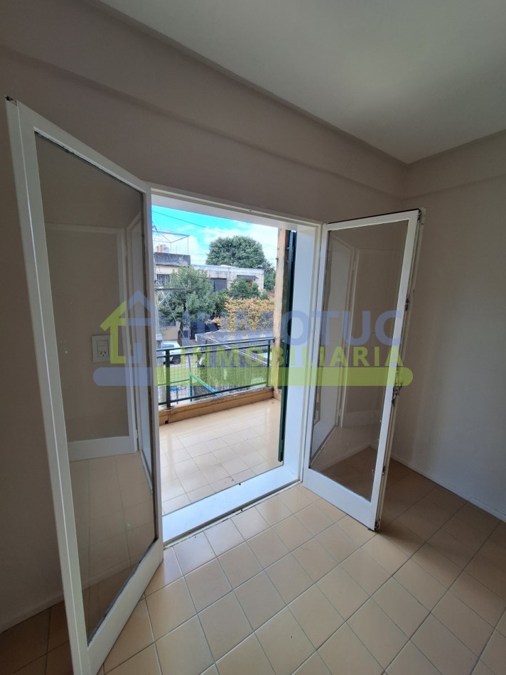 DPTO. Paso de Los Andes al 700 - 3 Dorm. - 2 Baños - Sup. Propia 82 m² + cochera