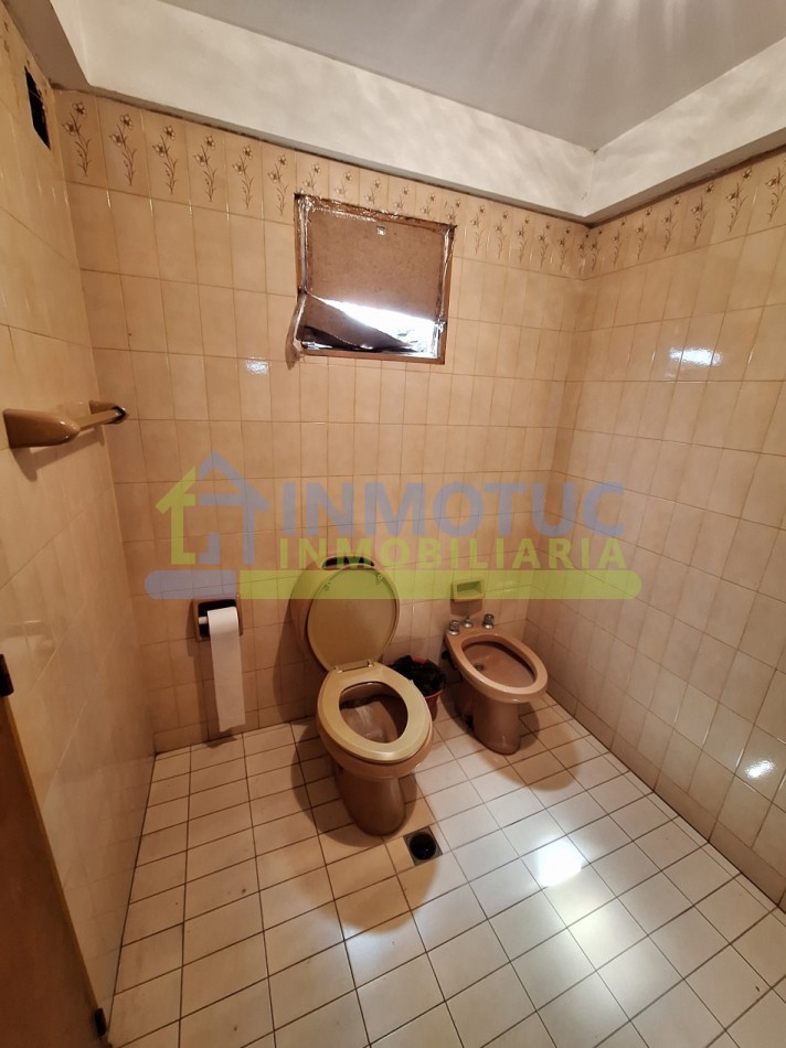 OPORTUNIDAD! CENTRO MEDICO EN VENTA PARA INVERSIONISTAS - BARRIO SUR (ALT. 24 DE SEPTIEMBRE 1000)