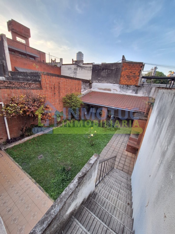 CASA EN VENTA GRAL. PAZ AL 600 - BARRIO SUR - 3 BAÑOS 4 DORMITORIOS COCHERA FONDO Y GRAN POTENCIAL DE AMPLIACION 