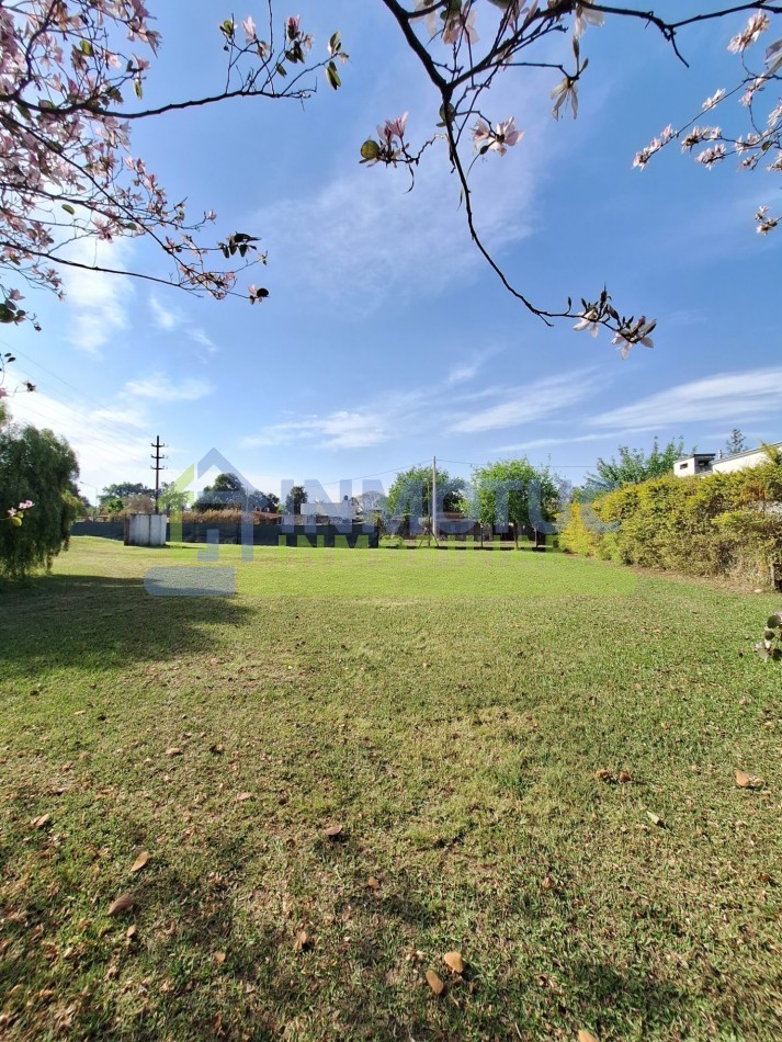 COUNTRY VILAGO - LOTE PERIMETRAL 700M2 APROX