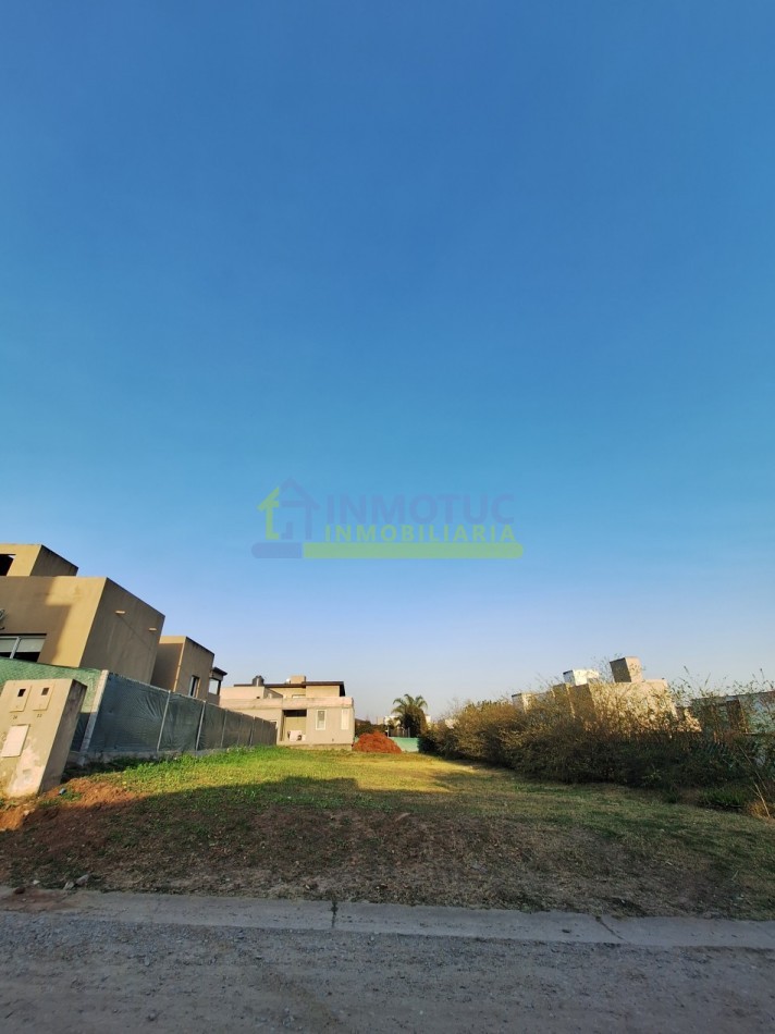 TERRENO CENTRAL - FINCAS DEL MANANTIAL BARRIO PRIVADO