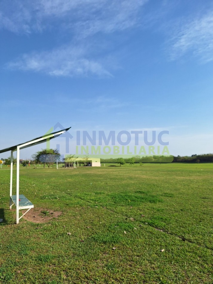 COUNTRY VILAGO - LOTE PERIMETRAL 700M2 APROX