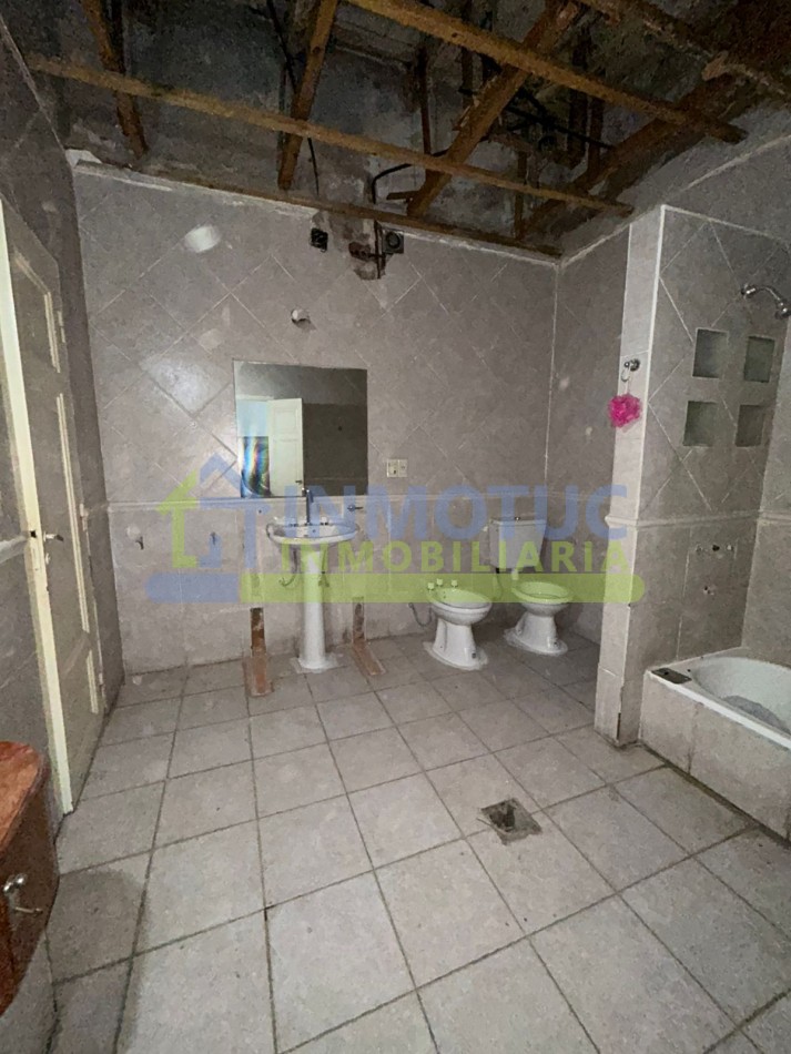 VENTA O ALQUILER CASA 4 DORM  - BARRIO SUR - LAS HERAS  AL 200 