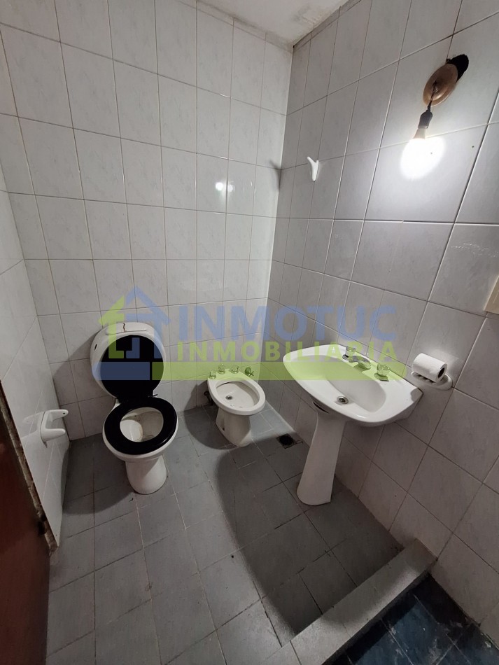 DEPARTAMENTO DE 1 DORMITORIO MUY AMPLIO CON PLACARD - LUMINOSO - 9 DE JULIO 500 - BARRIO SUR