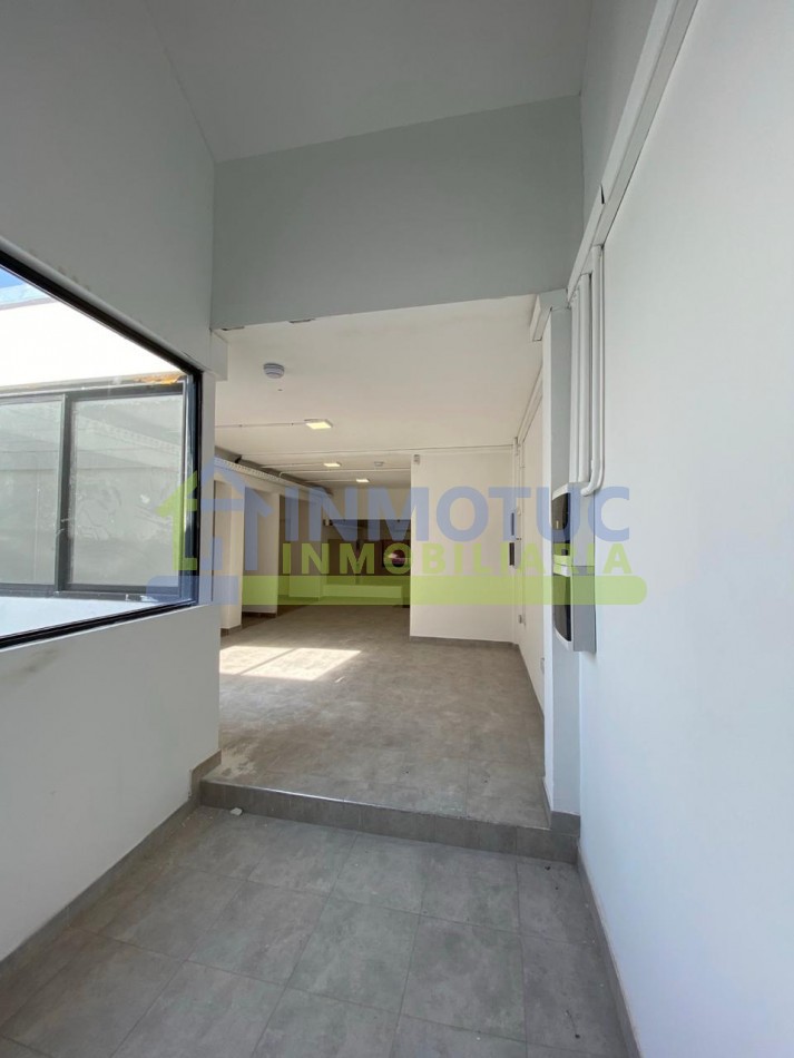 ALQUILER DE EDIFICIO DE CONSULTORIOS/OFICINAS - USOS MULTIPLES - GRAL PAZ 381