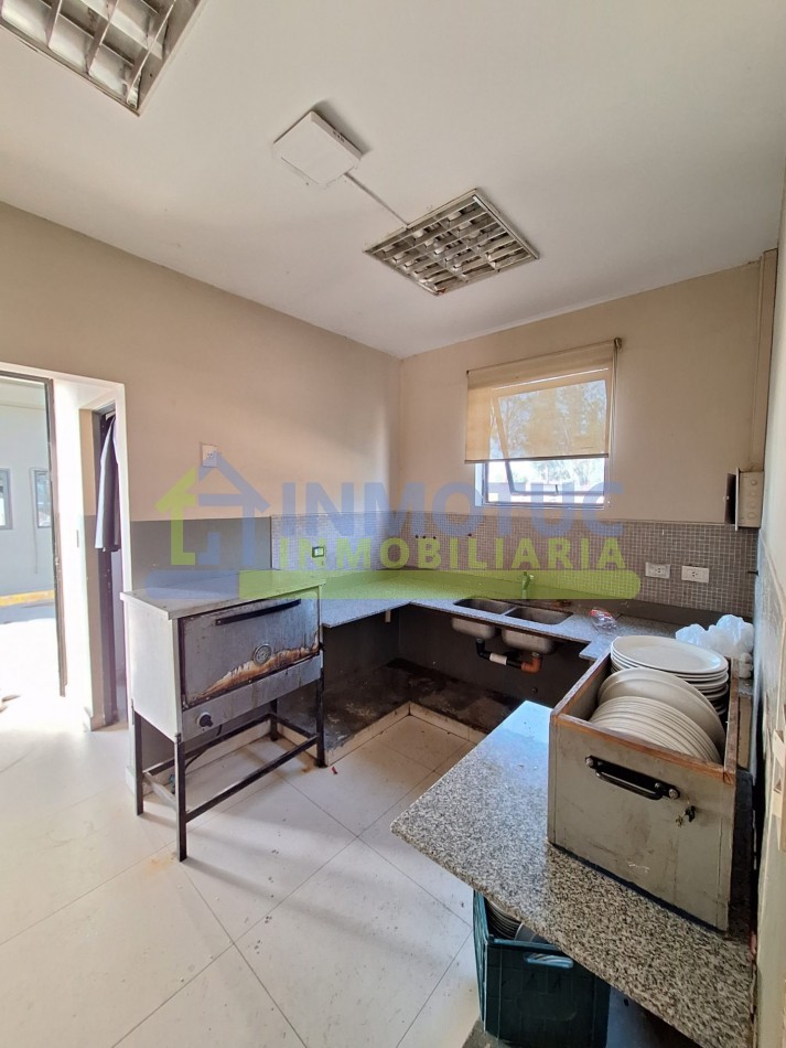 COUNTRY VILAGO - LOTE PERIMETRAL 700M2 APROX