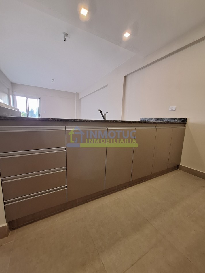 NUEVO A ESTRENAR MONOAMBIENTE AMPLIO CON BALCON - ENTRE RIOS AL 100 - APTO CREDITO (Posibilidad de cochera)