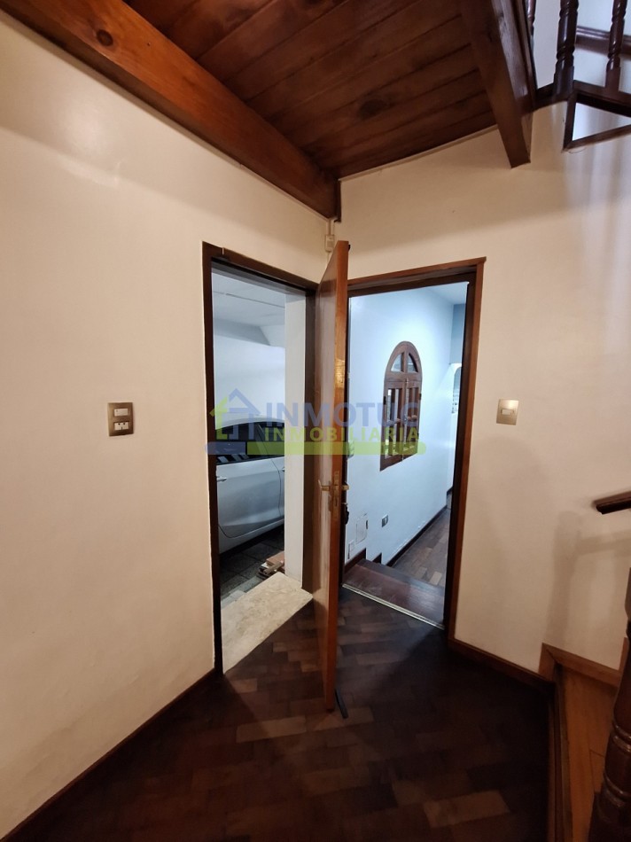CASA BARRIO SUR - LAS HERAS AL 200 - 3 DORM. 5 BAÑOS - COCHERA
