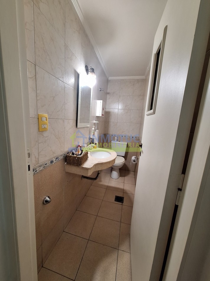CASA BARRIO SUR - LAS HERAS AL 200 - 3 DORM. 5 BAÑOS - COCHERA