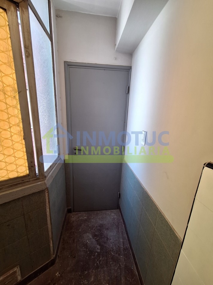 DEPARTAMENTO MICROCENTRO 2 DORM. 2 BAÑOS DEP. SERVICIO