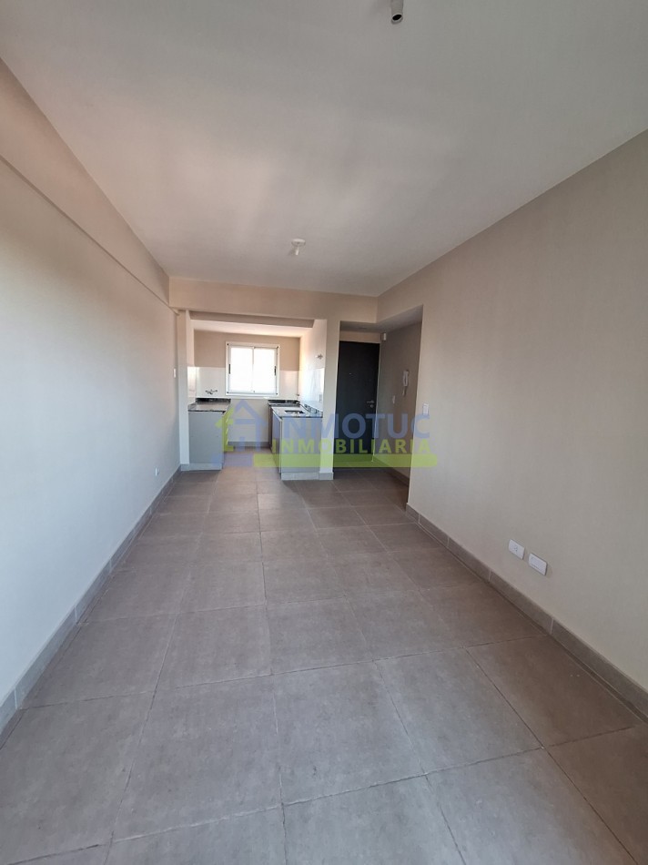 DEPARTAMENTO 2 DORMITORIOS CON BALCON - A ESTRENAR - RONDEAU 800 - BARRIO SUR