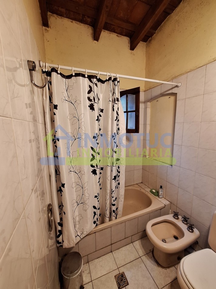 CASA EN VENTA EN BARRIO SUR LAVALLE AL 1200 
