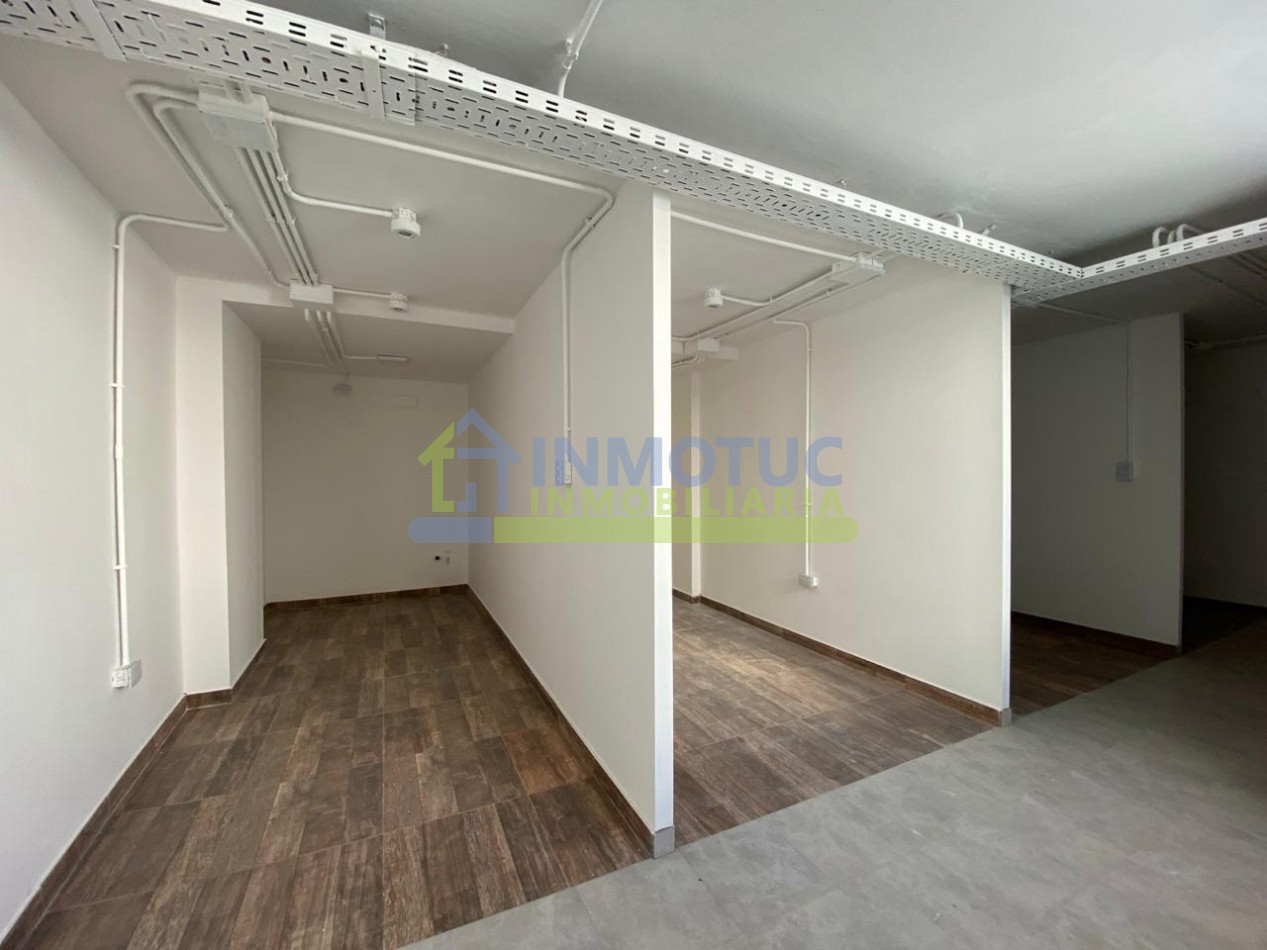 ALQUILER DE EDIFICIO DE CONSULTORIOS/OFICINAS - USOS MULTIPLES - GRAL PAZ 381