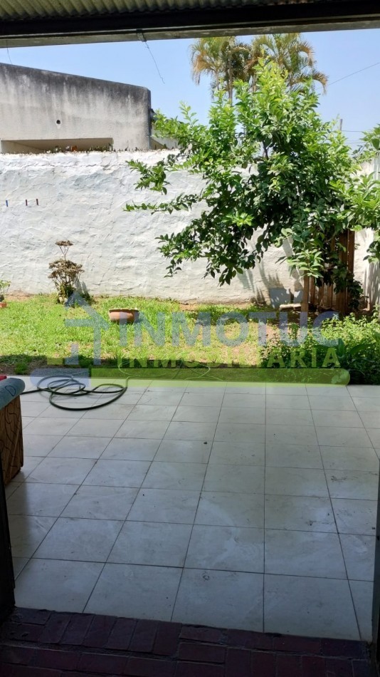 ALQUILER CASA BARRIO MUTUAL POLICIAL (ALTURA AV. INDEPENDENCIA 3800)