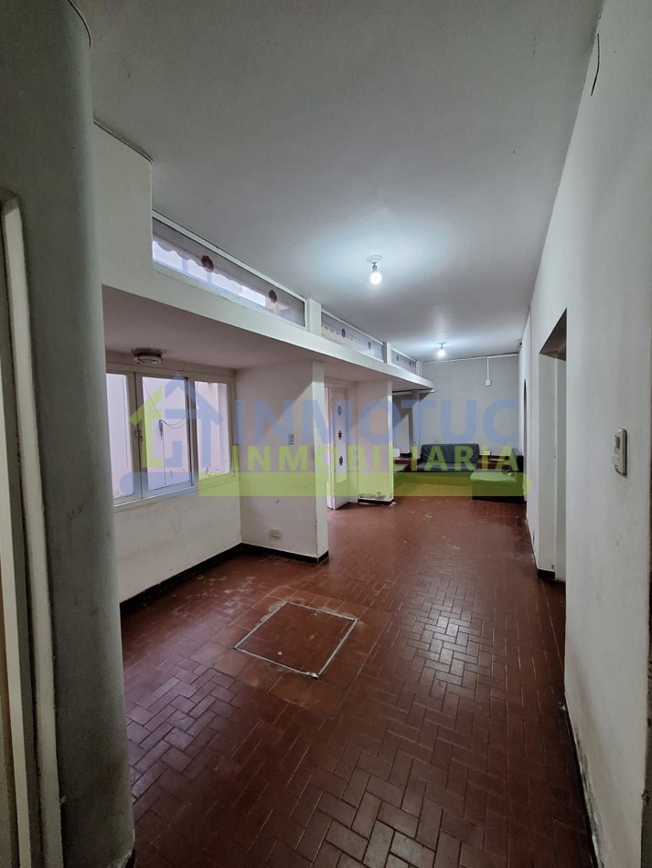 DEPARTAMENTO CON PATIO SANTIAGO AL 900