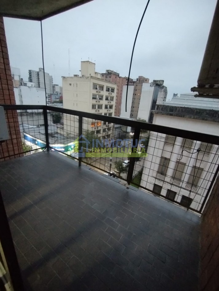 DEPARTAMENTO DE 1 DORMITORIO AMPLIO CON BALCON - BARRIO SUR - LAMADRID 400 - APTO CREDITO - ZONA TRIBUNALES