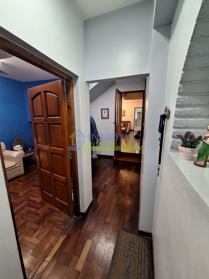 CASA BARRIO SUR - LAS HERAS AL 200 - 3 DORM. 5 BAÑOS - COCHERA