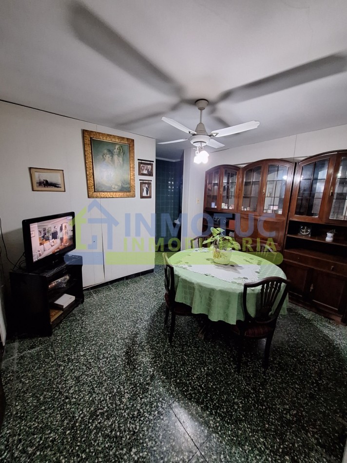 CASA EN VENTA GRAL. PAZ AL 600 - BARRIO SUR - 3 BAÑOS 4 DORMITORIOS COCHERA FONDO Y GRAN POTENCIAL DE AMPLIACION 