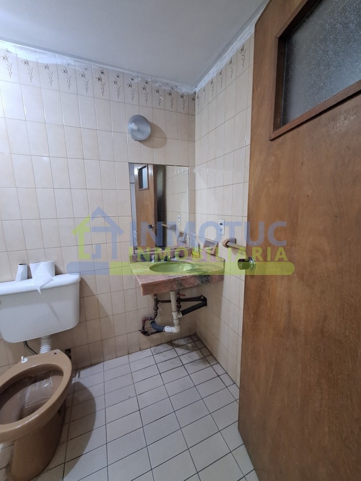 OPORTUNIDAD! CENTRO MEDICO EN VENTA PARA INVERSIONISTAS - BARRIO SUR (ALT. 24 DE SEPTIEMBRE 1000)