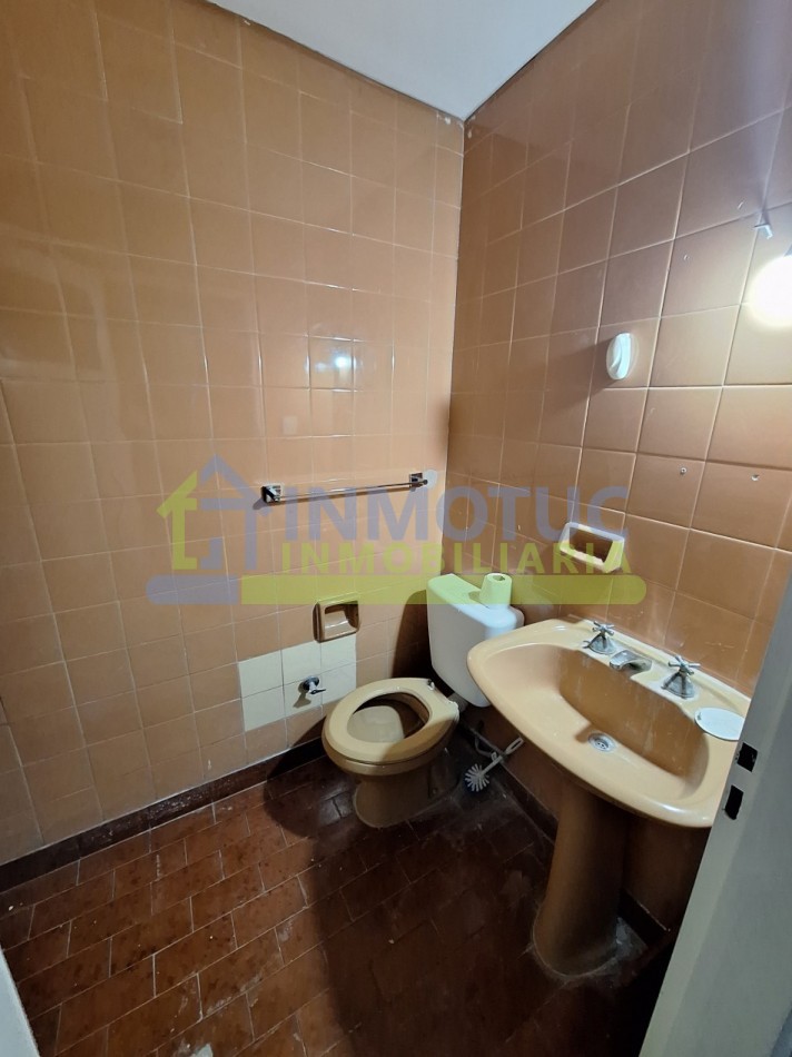 DPTO. Paso de Los Andes al 700 - 3 Dorm. - 2 Baños - Sup. Propia 82 m² + cochera