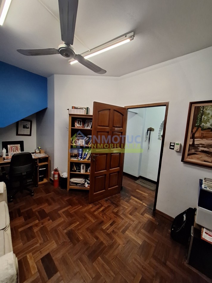 CASA BARRIO SUR - LAS HERAS AL 200 - 3 DORM. 5 BAÑOS - COCHERA
