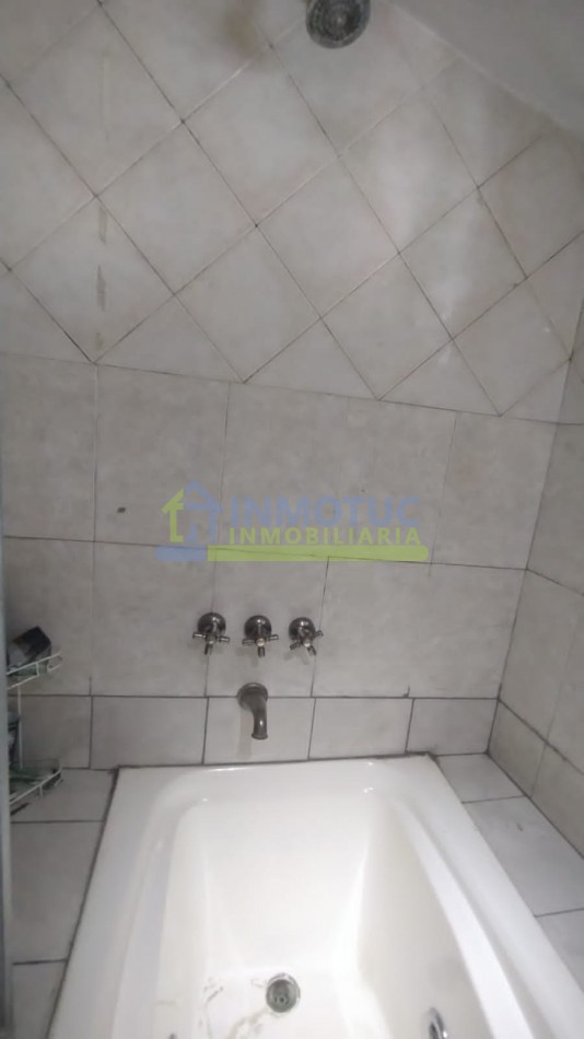 CASA BARRIO SUR - LAS HERAS AL 200 - 3 DORM. 5 BAÑOS - COCHERA