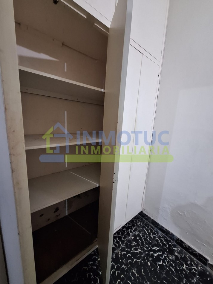 DEPARTAMENTO CON PATIO SANTIAGO AL 900