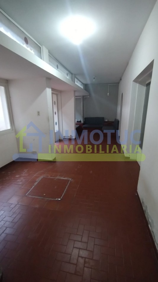 DEPARTAMENTO CON PATIO SANTIAGO AL 900