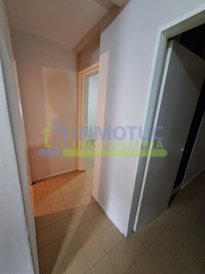DPTO. Paso de Los Andes al 700 - 3 Dorm. - 2 Baños - Sup. Propia 82 m² + cochera