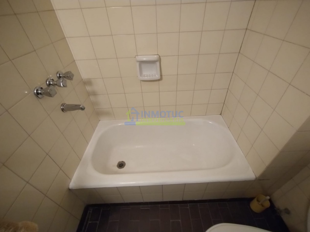 DEPARTAMENTO DE 1 DORMITORIO AMPLIO CON BALCON - BARRIO SUR - LAMADRID 400 - APTO CREDITO - ZONA TRIBUNALES