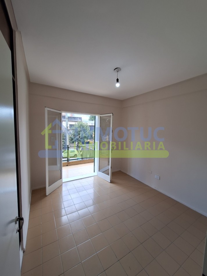 DPTO. Paso de Los Andes al 700 - 3 Dorm. - 2 Baños - Sup. Propia 82 m² + cochera