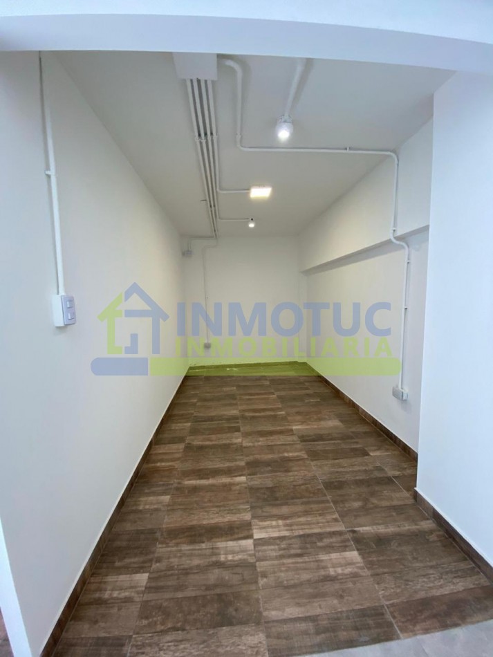 ALQUILER DE EDIFICIO DE CONSULTORIOS/OFICINAS - USOS MULTIPLES - GRAL PAZ 381